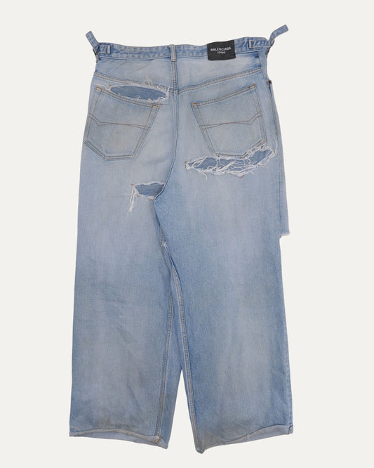 Destroyed Skater Jeans