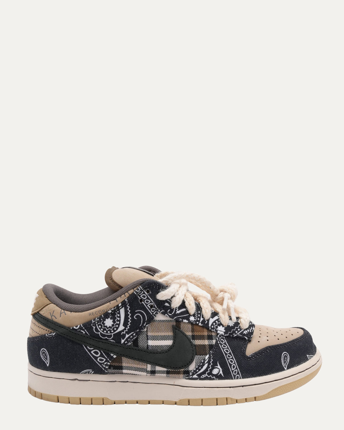 SB Dunk Low Travis Scott