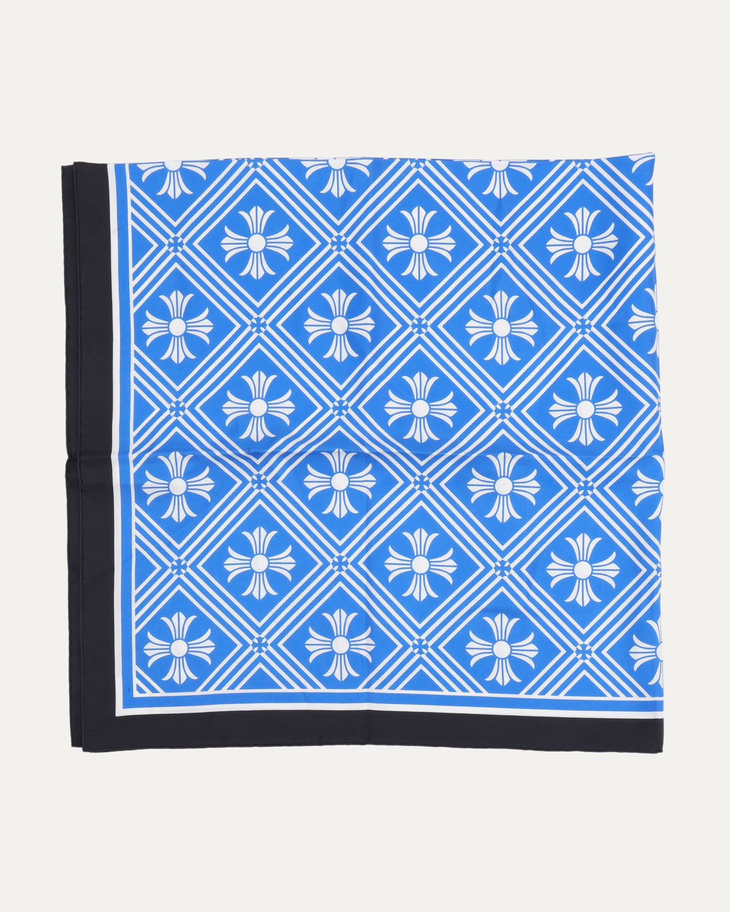 Silk Plus Cross Ceiling Scarf