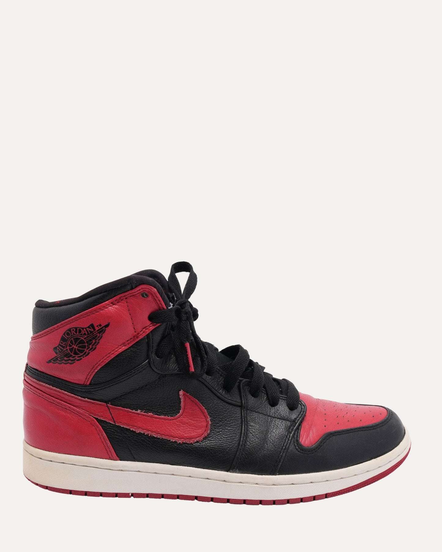 Air Jordan 1 Banned Bred Sneakers