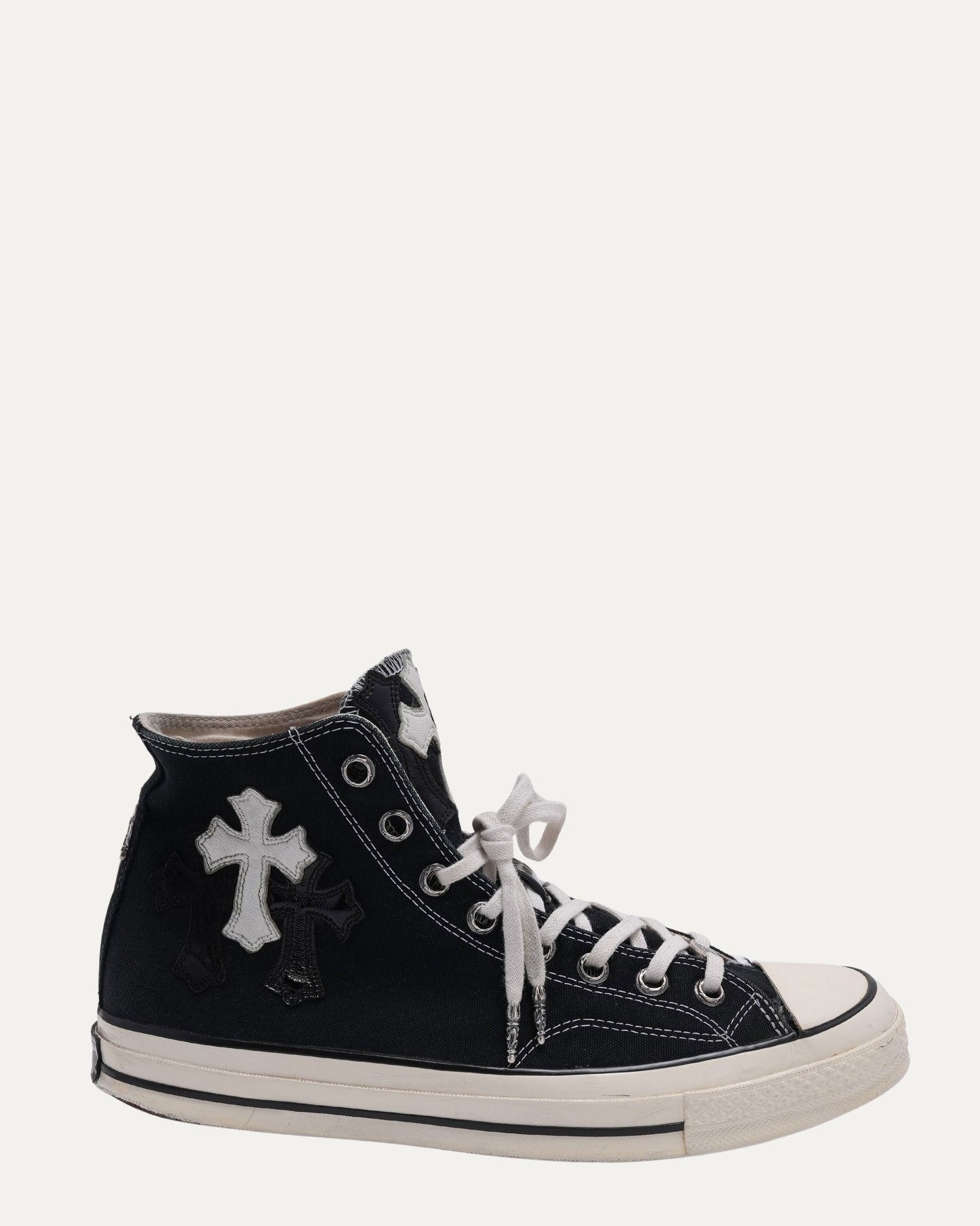 Cross Patch Converse Chuck Taylors