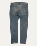 Distressed D02 Jeans