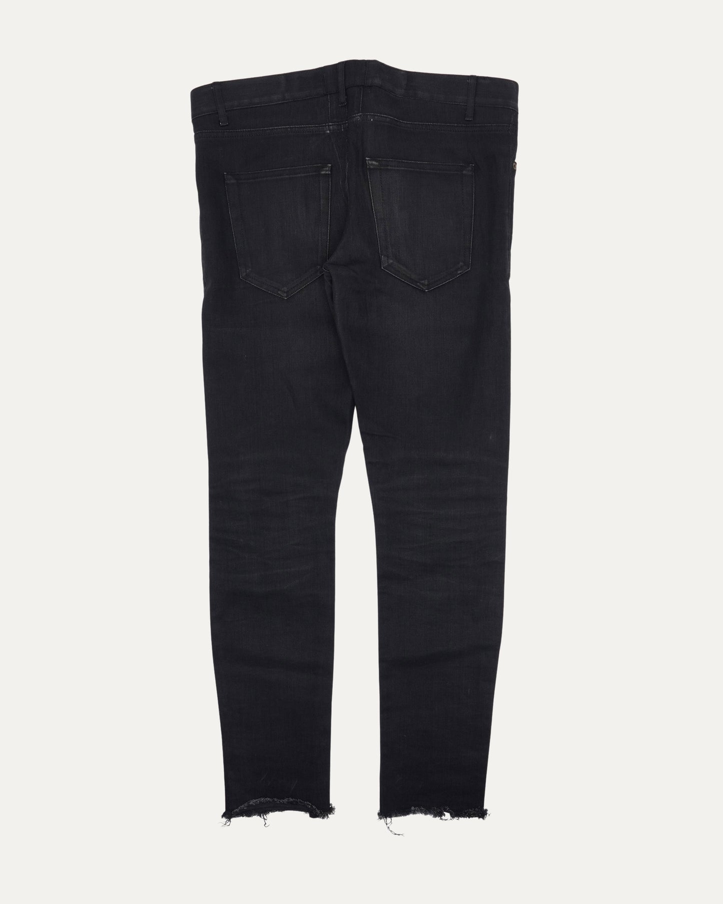 D02 Raw Hem Skinny Jeans