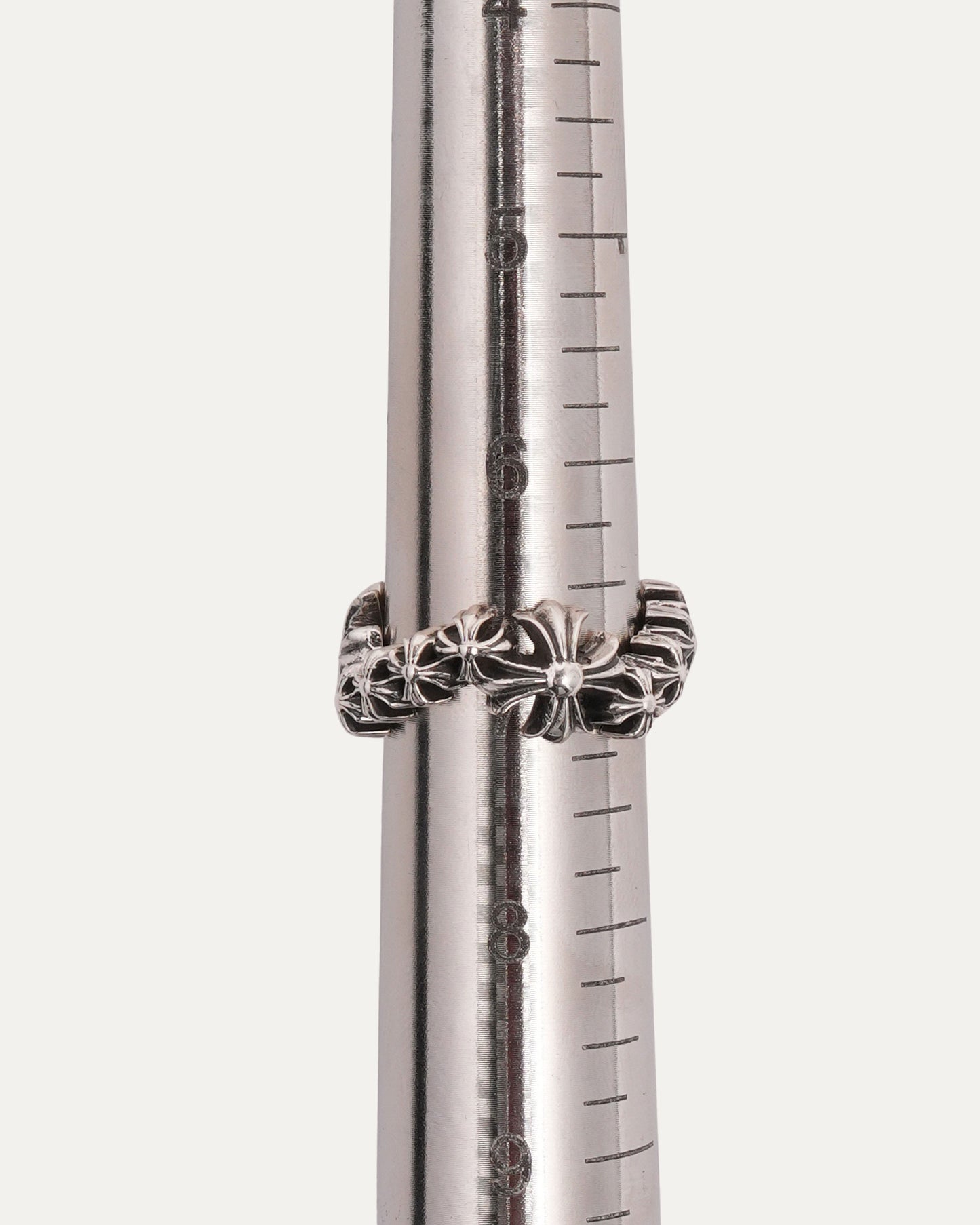Plus Cross Wave Ring