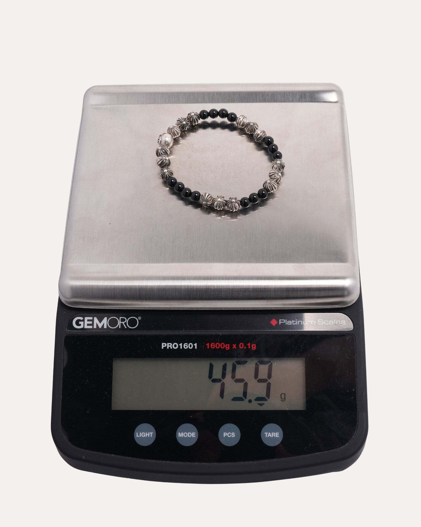Plus Ball Onyx Bead Bracelet