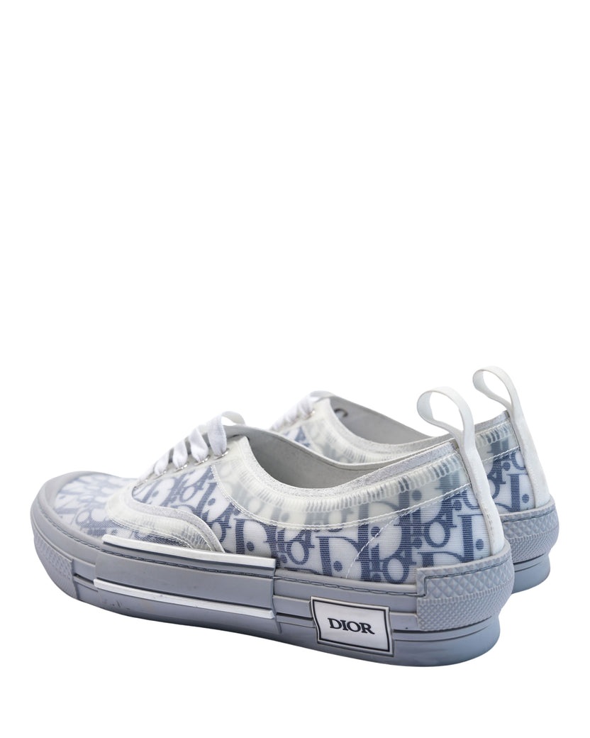 B23 Low Top Sneaker