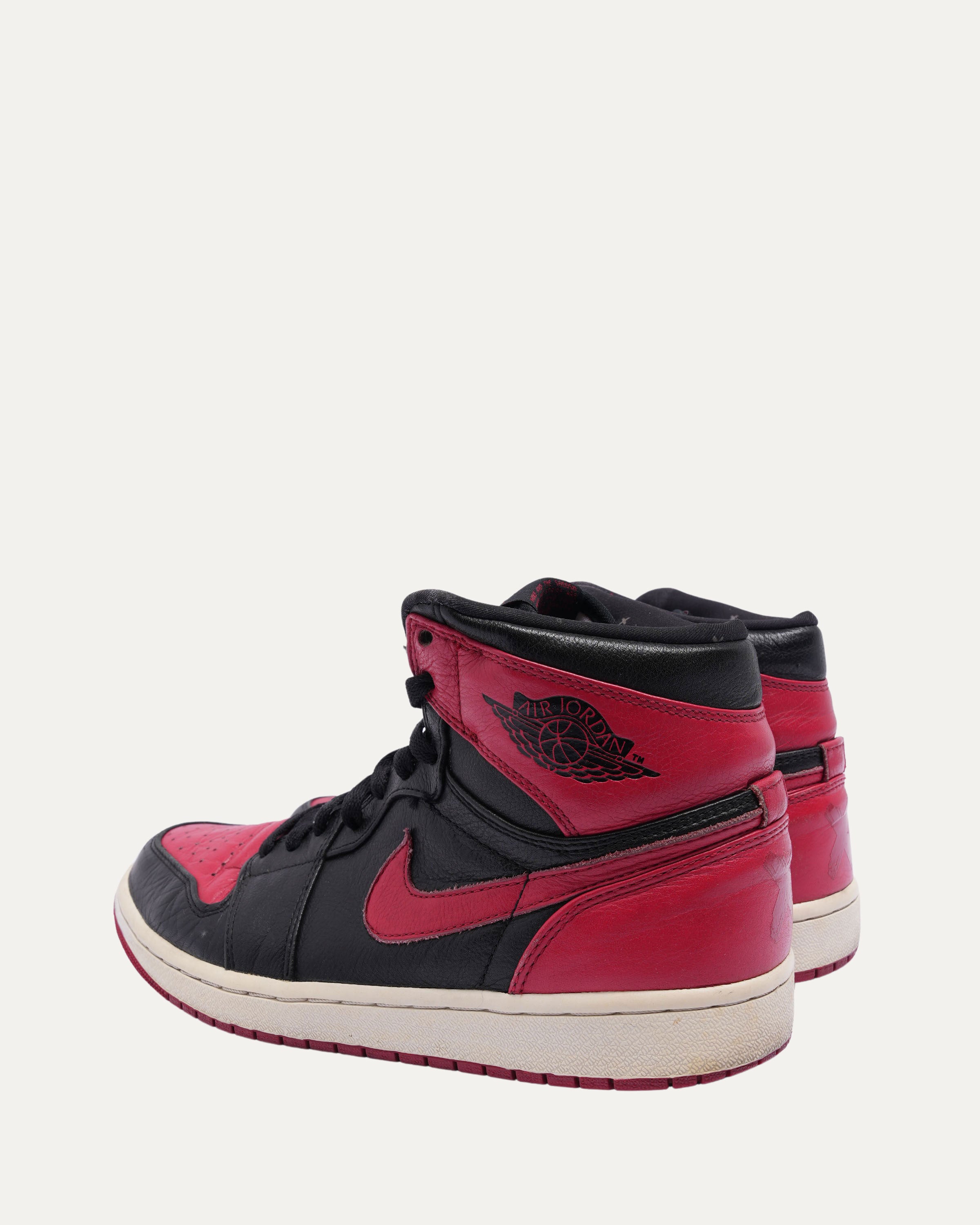 Air Jordan 1 Banned (2011)