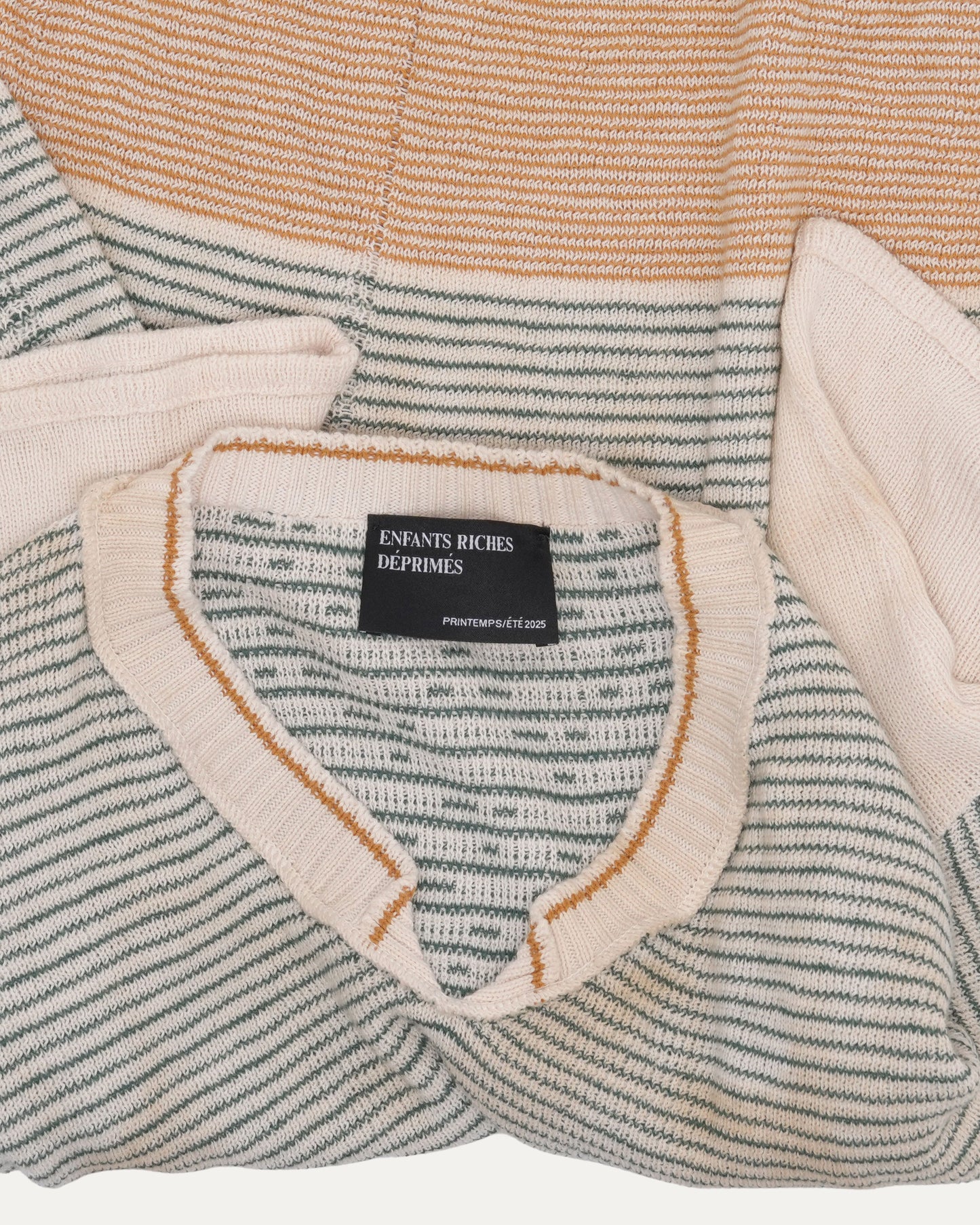 Here Comes Alice Aged V-Neck Sweater