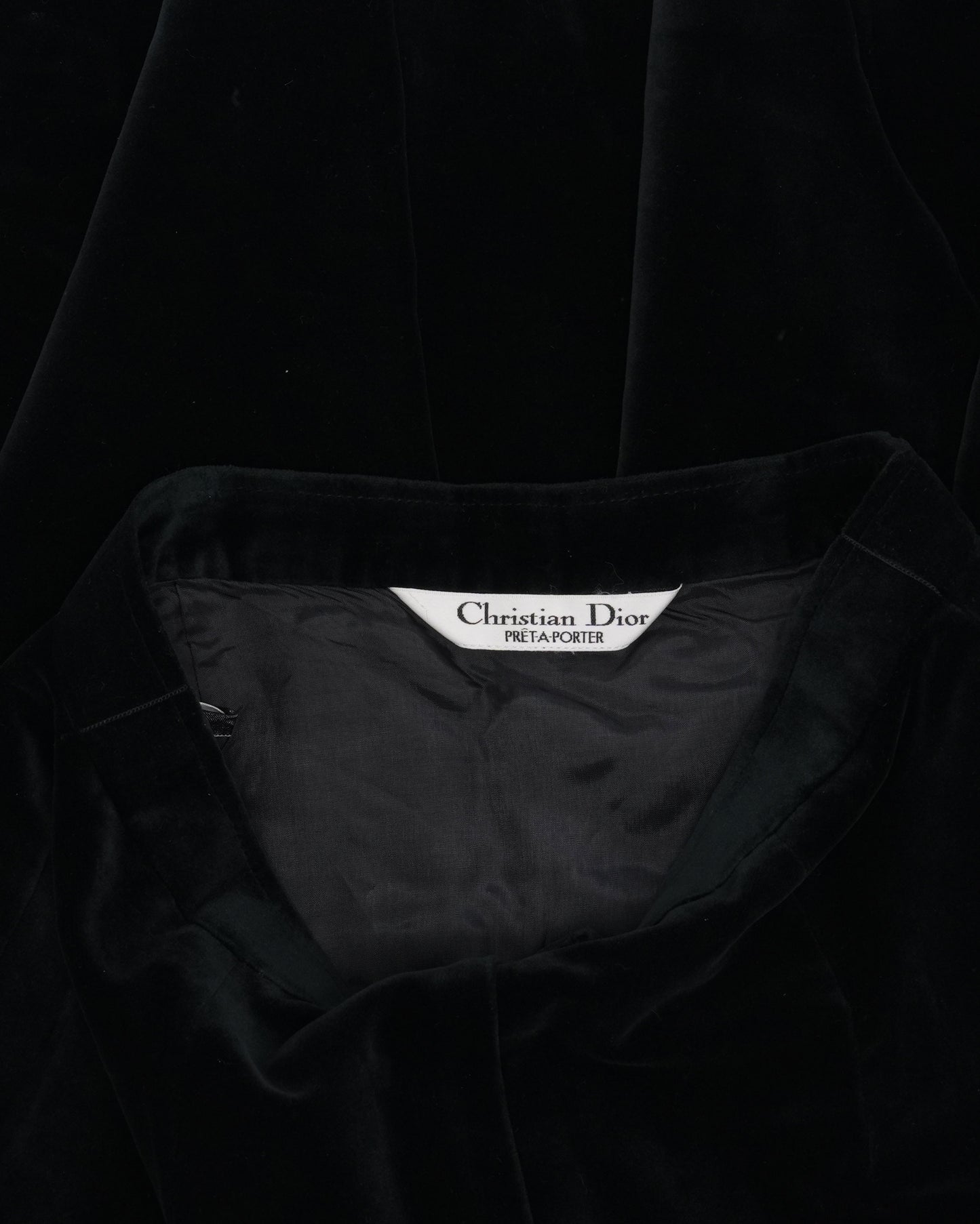 Padded Jacquard Collarless Jacket with Velour Skirt