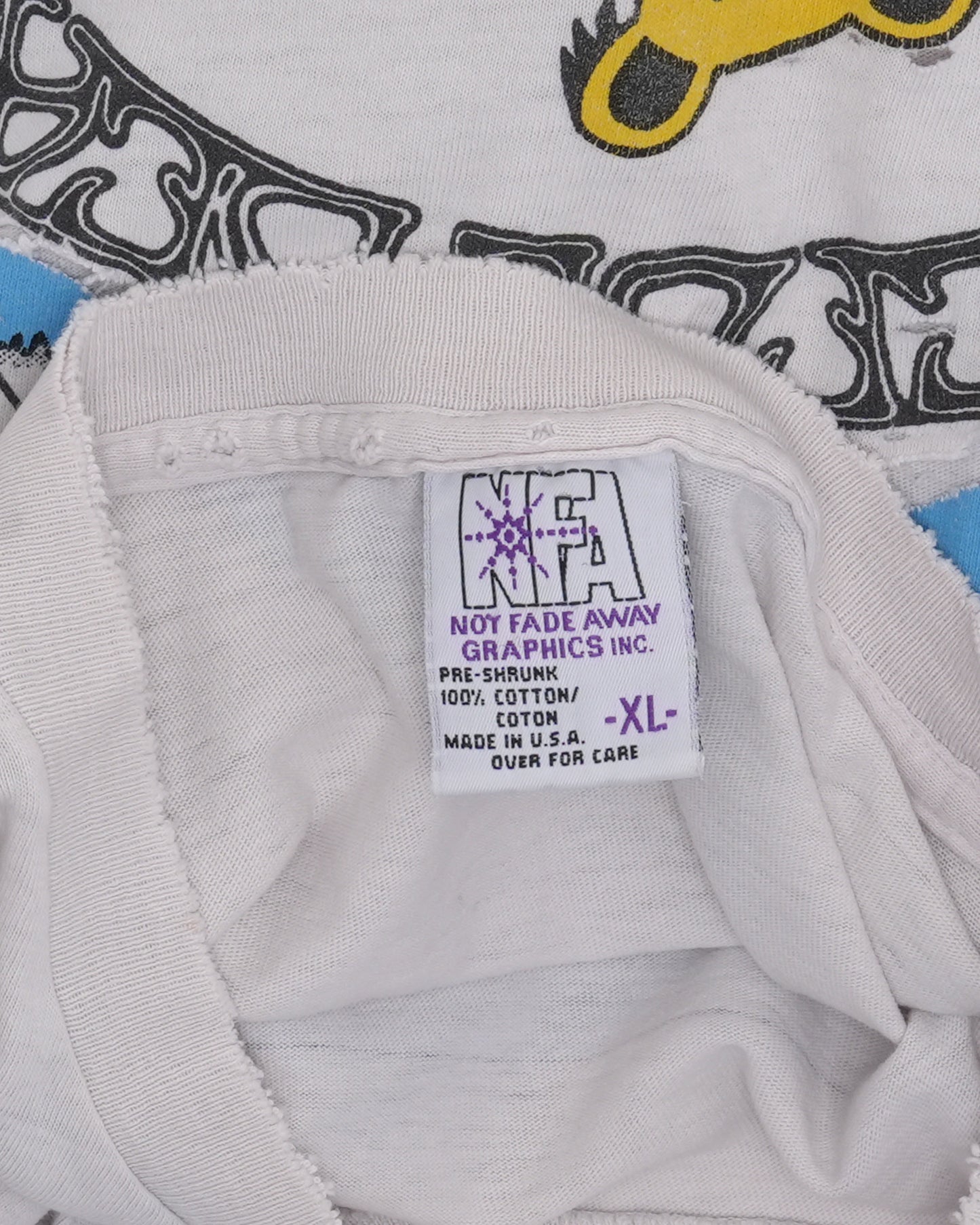 Grateful Dead Snowboarding Bears Cut-Off T-Shirt