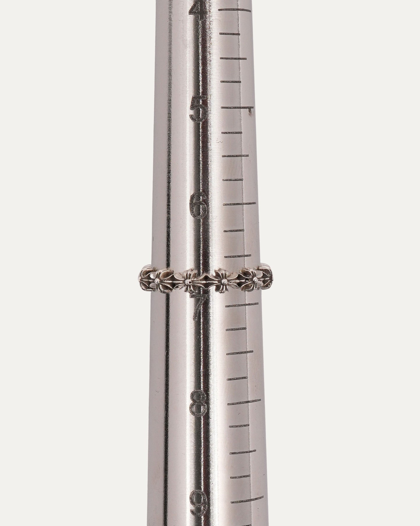 Tiny E Band Ring