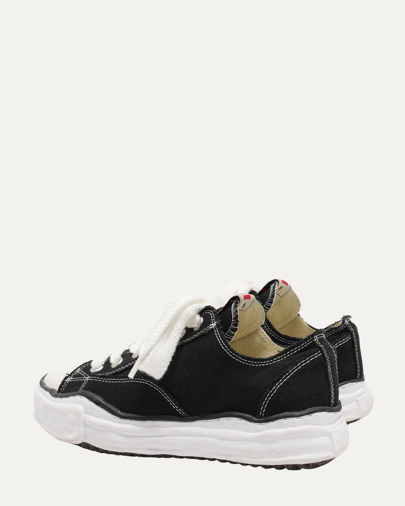 Peterson Low Top Sneaker