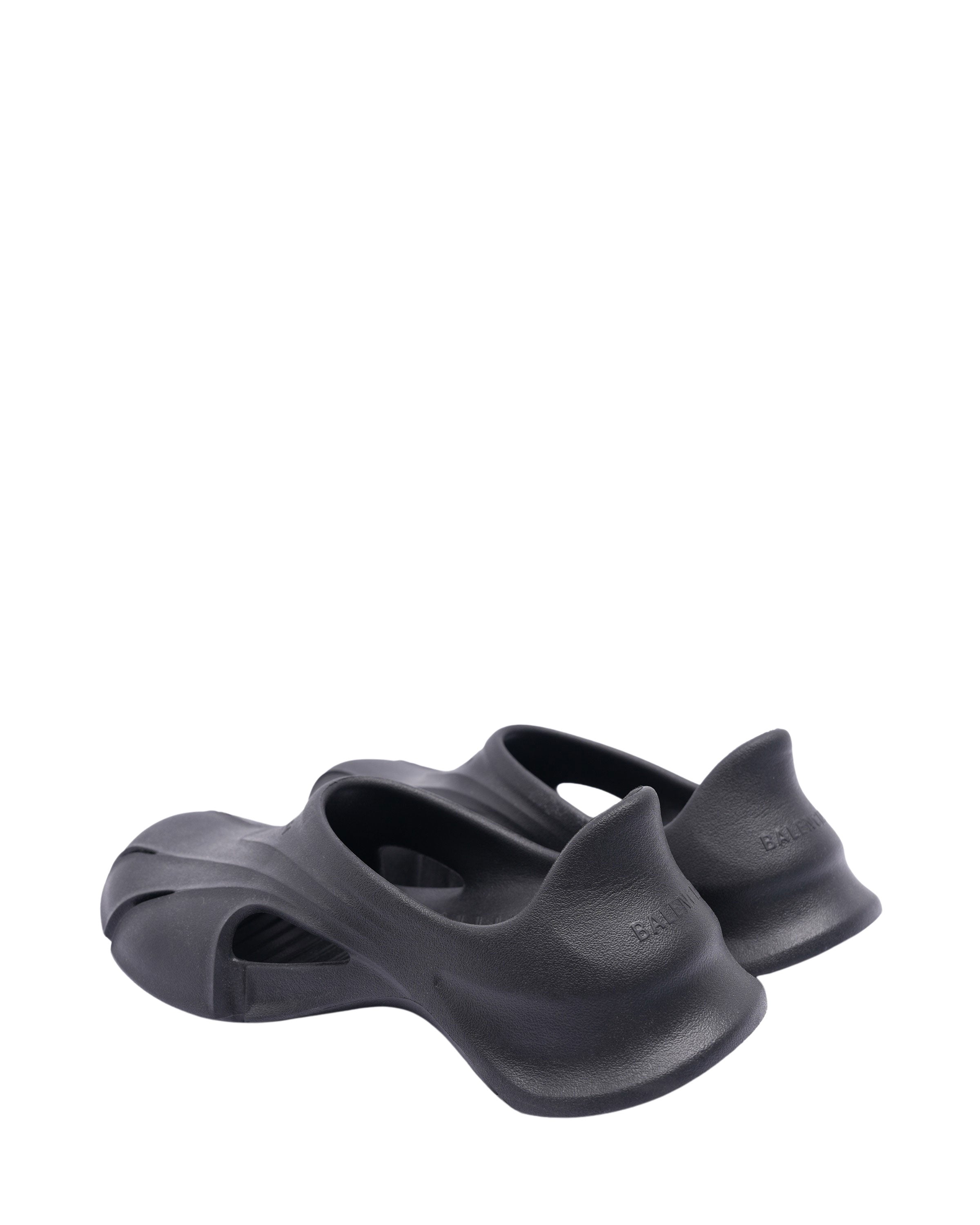 Mold Closed Slip On Sandal