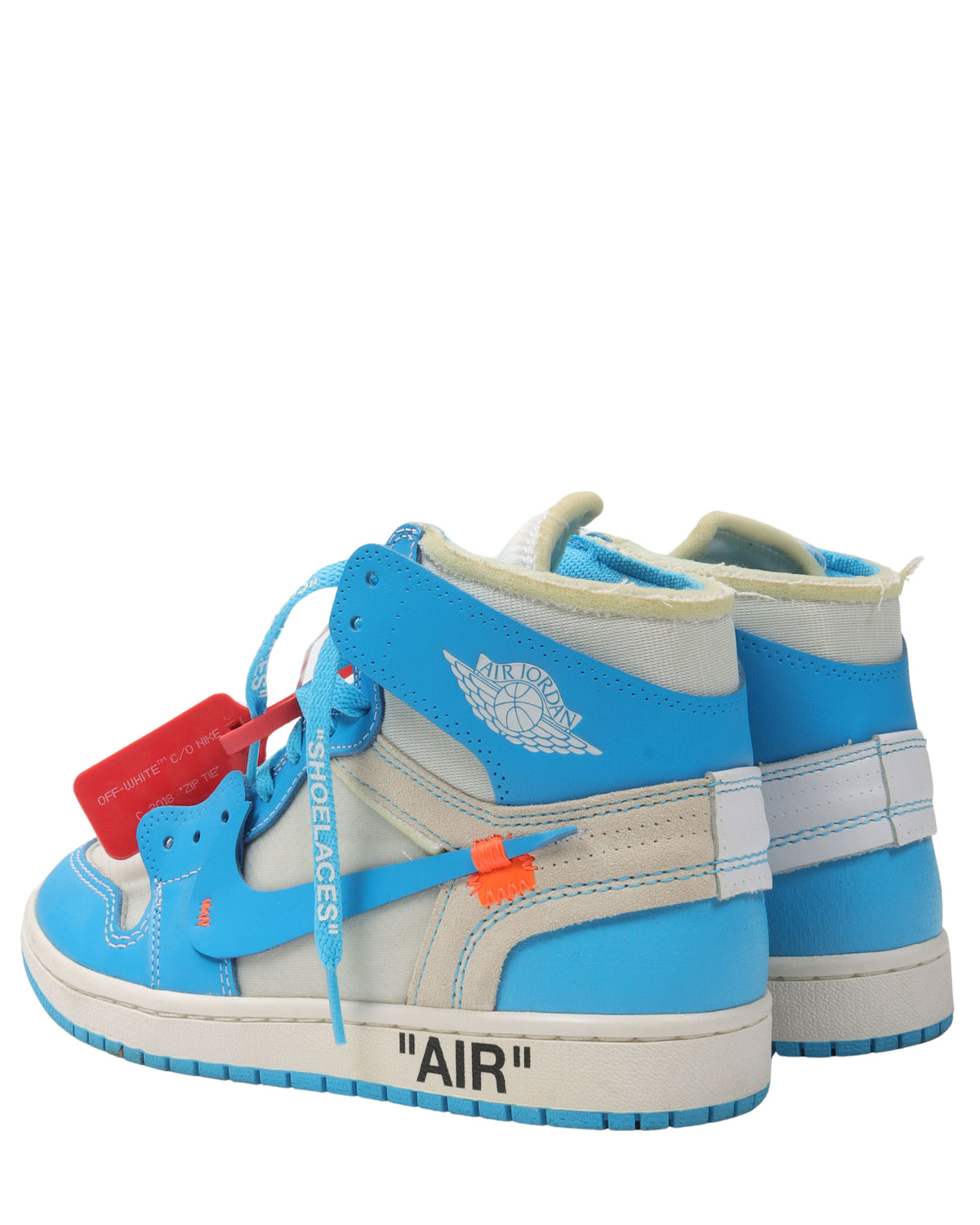 Nike UNC Jordan 1