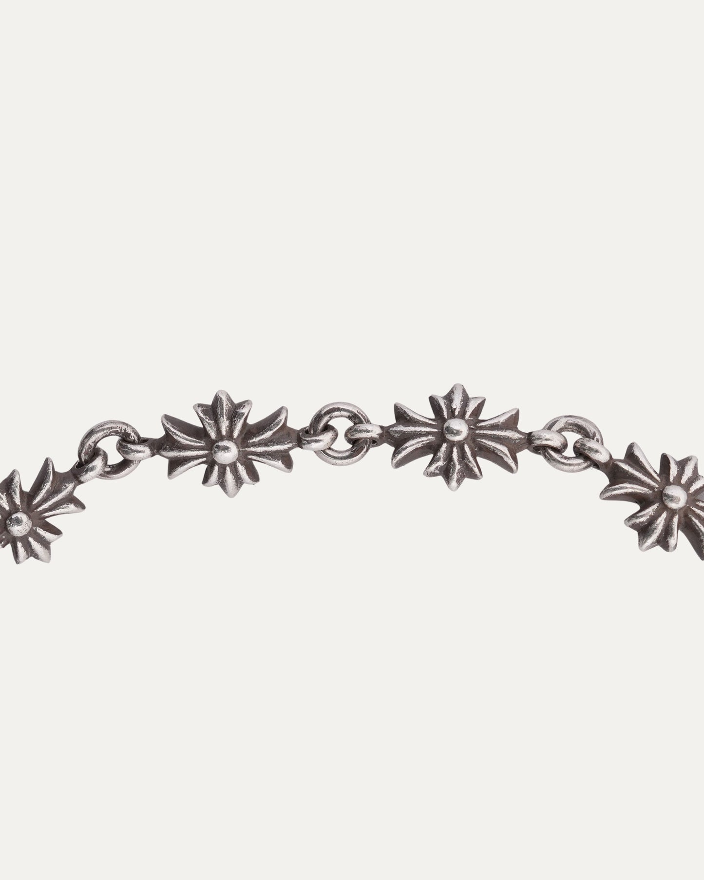 Tiny E Bracelet
