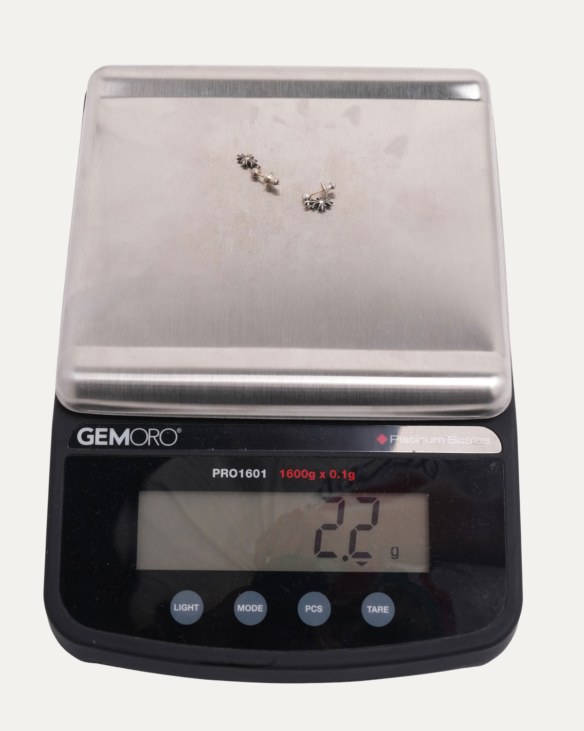 Diamond Dangling Tiny E Earrings