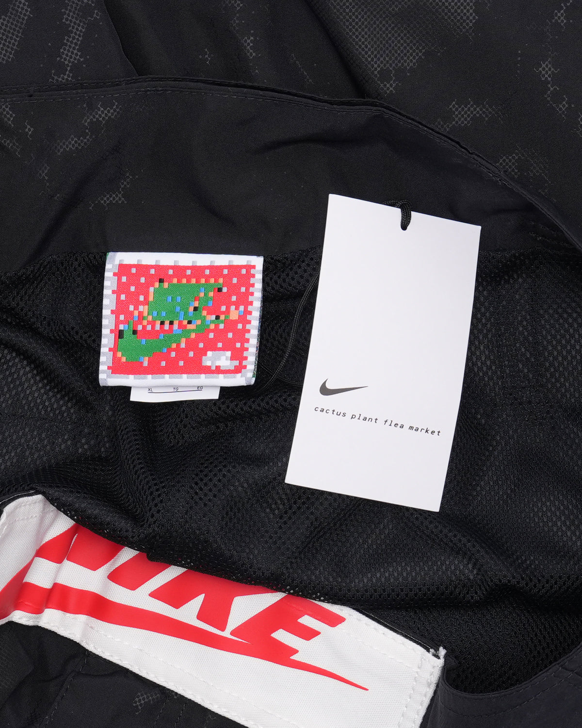 Nike Fight Track Pant