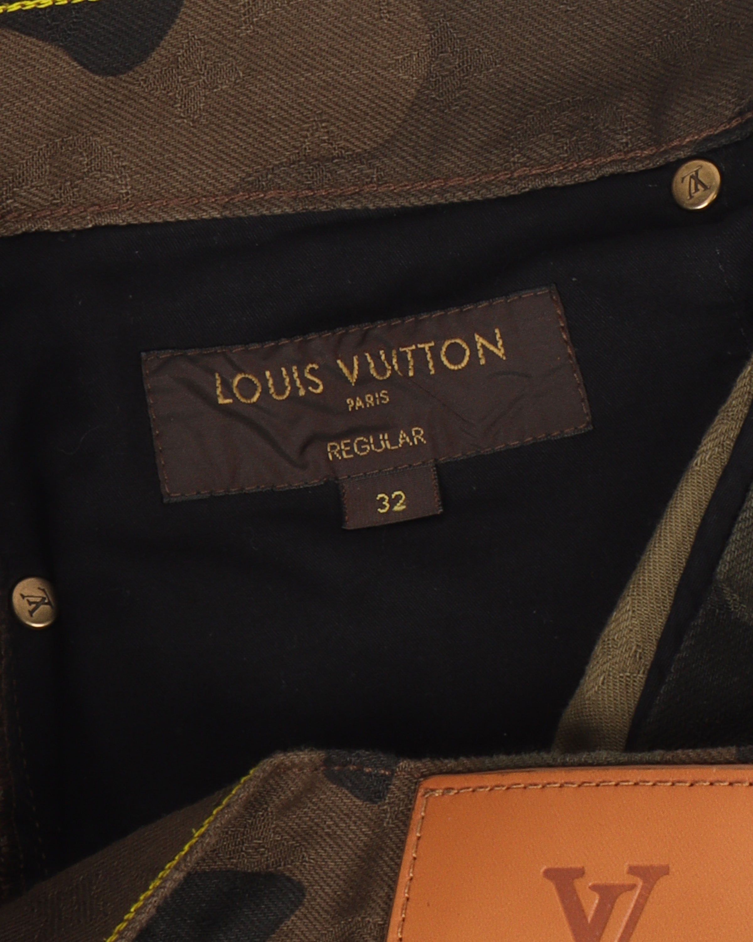 Shop Louis Vuitton Camouflage Denim Cotton Jeans by Liebe