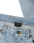 Distressed D02 Jeans