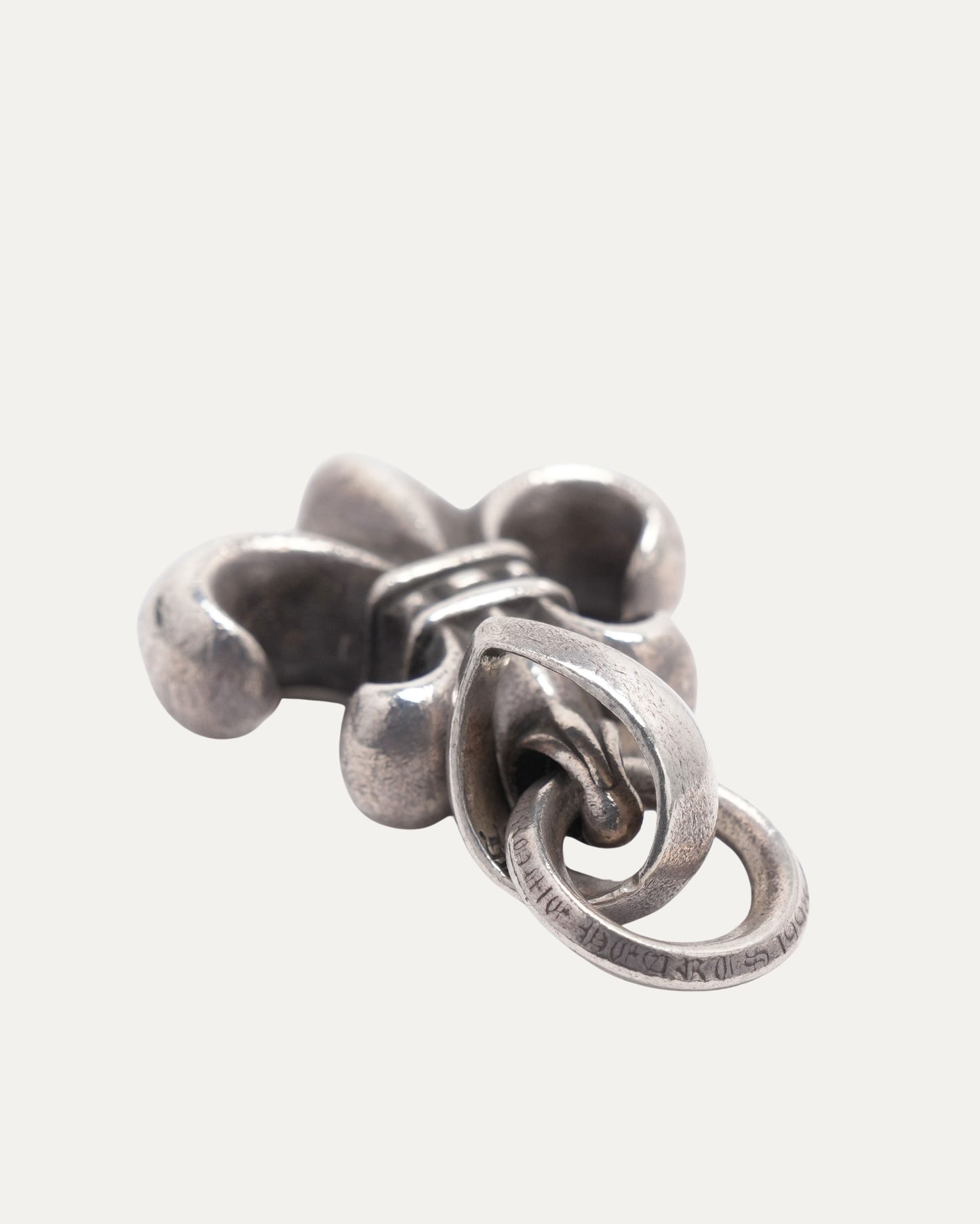 Fleur Pendant with Bale