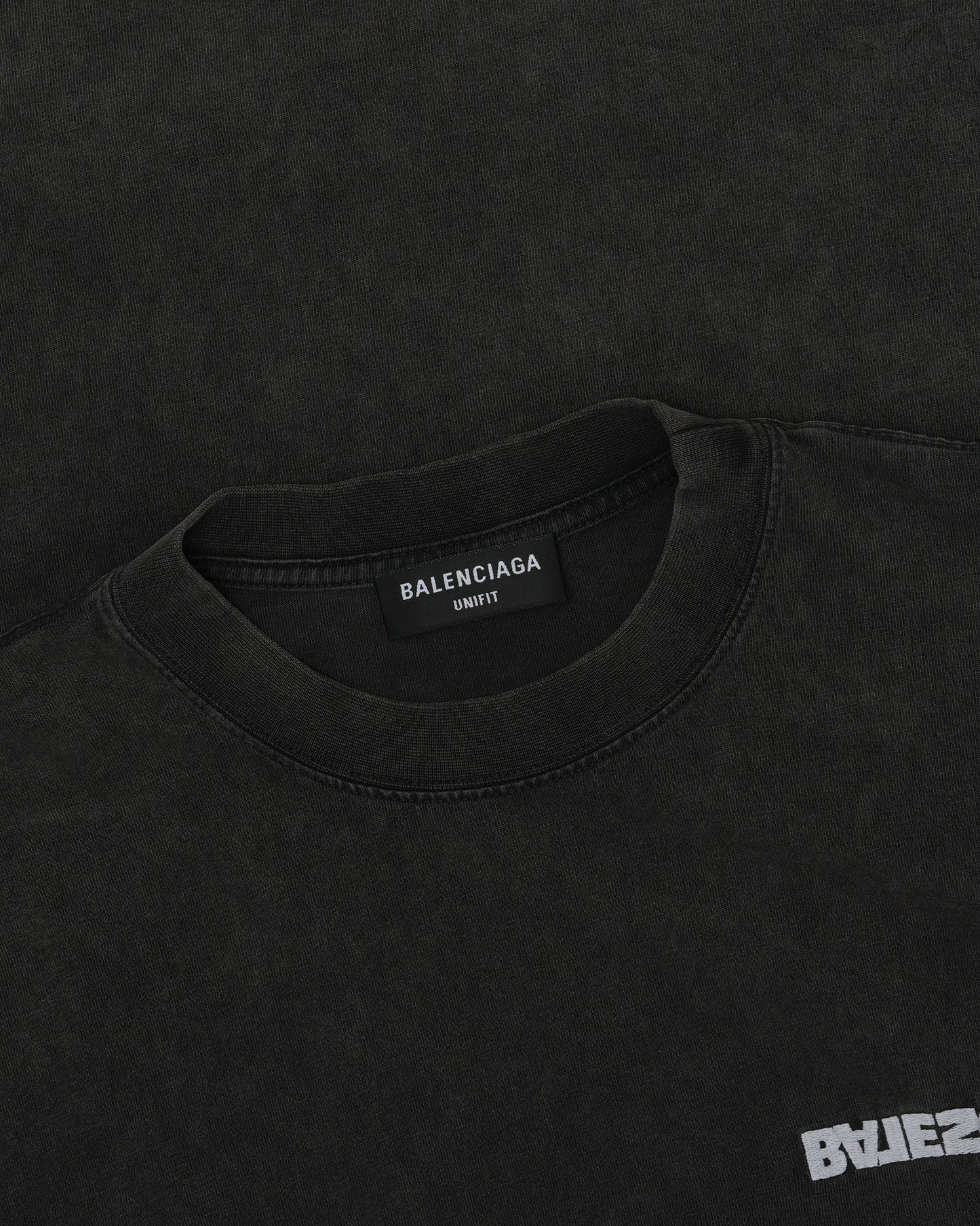 Turn Slit Logo T-Shirt
