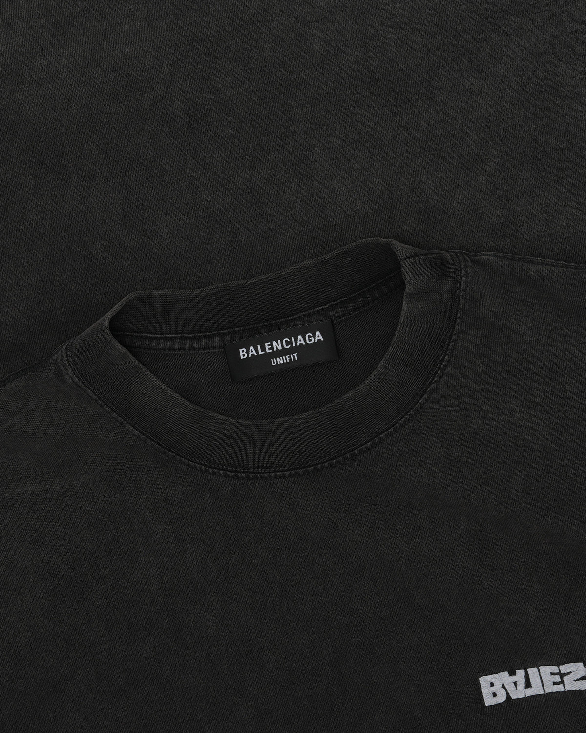 Turn Slit Logo T-Shirt