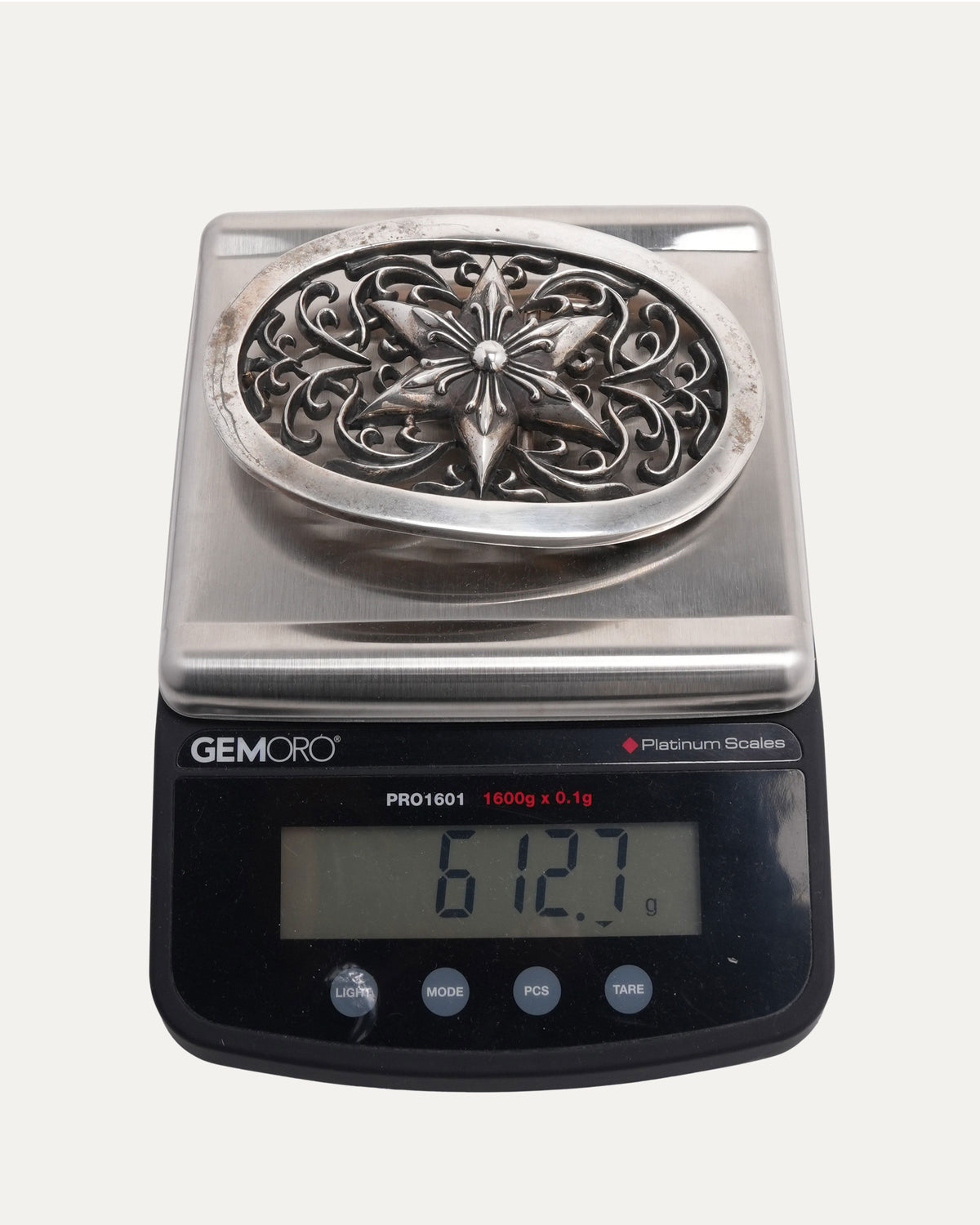 XL Oval Star Belt Buckle