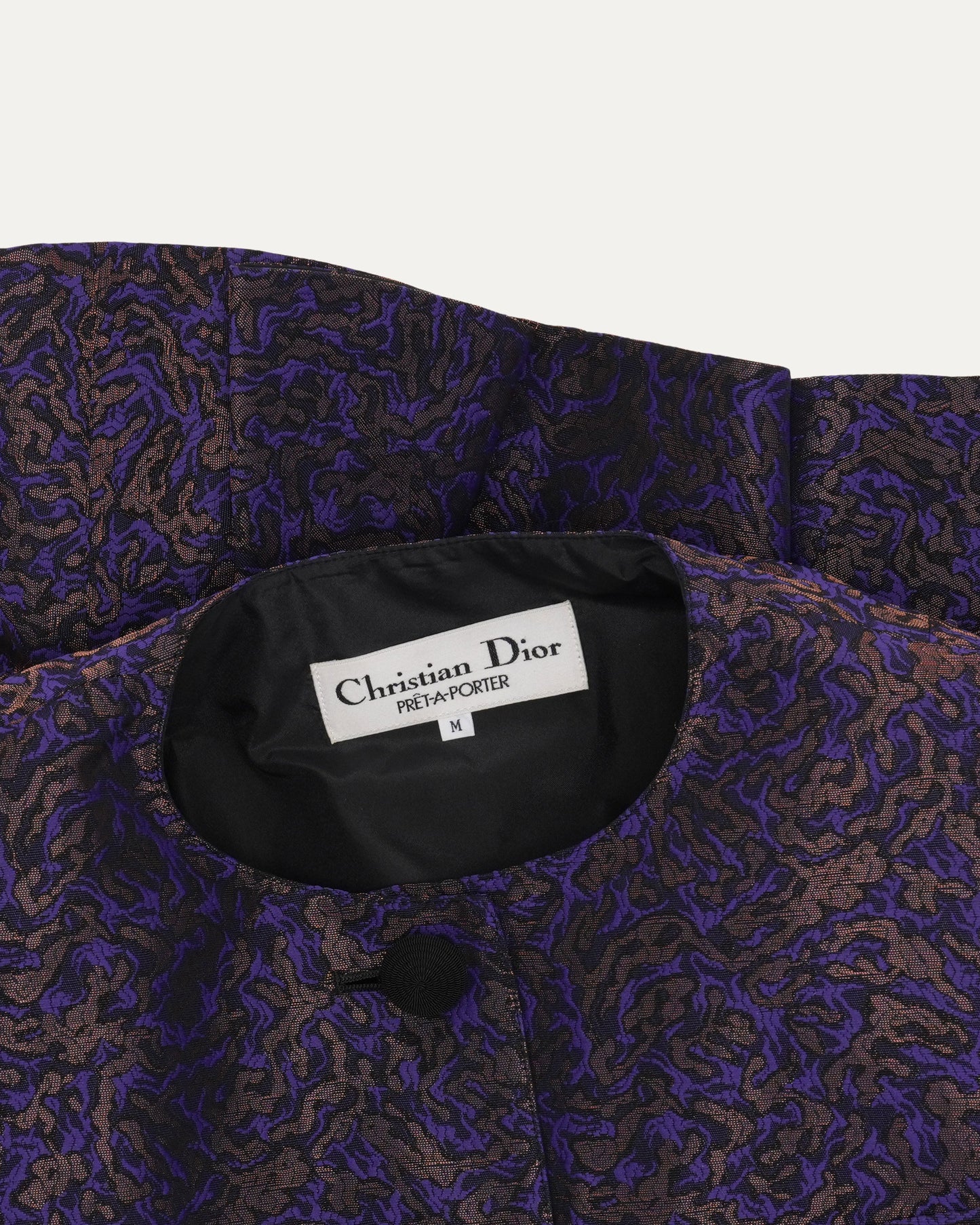 Padded Jacquard Collarless Jacket with Velour Skirt