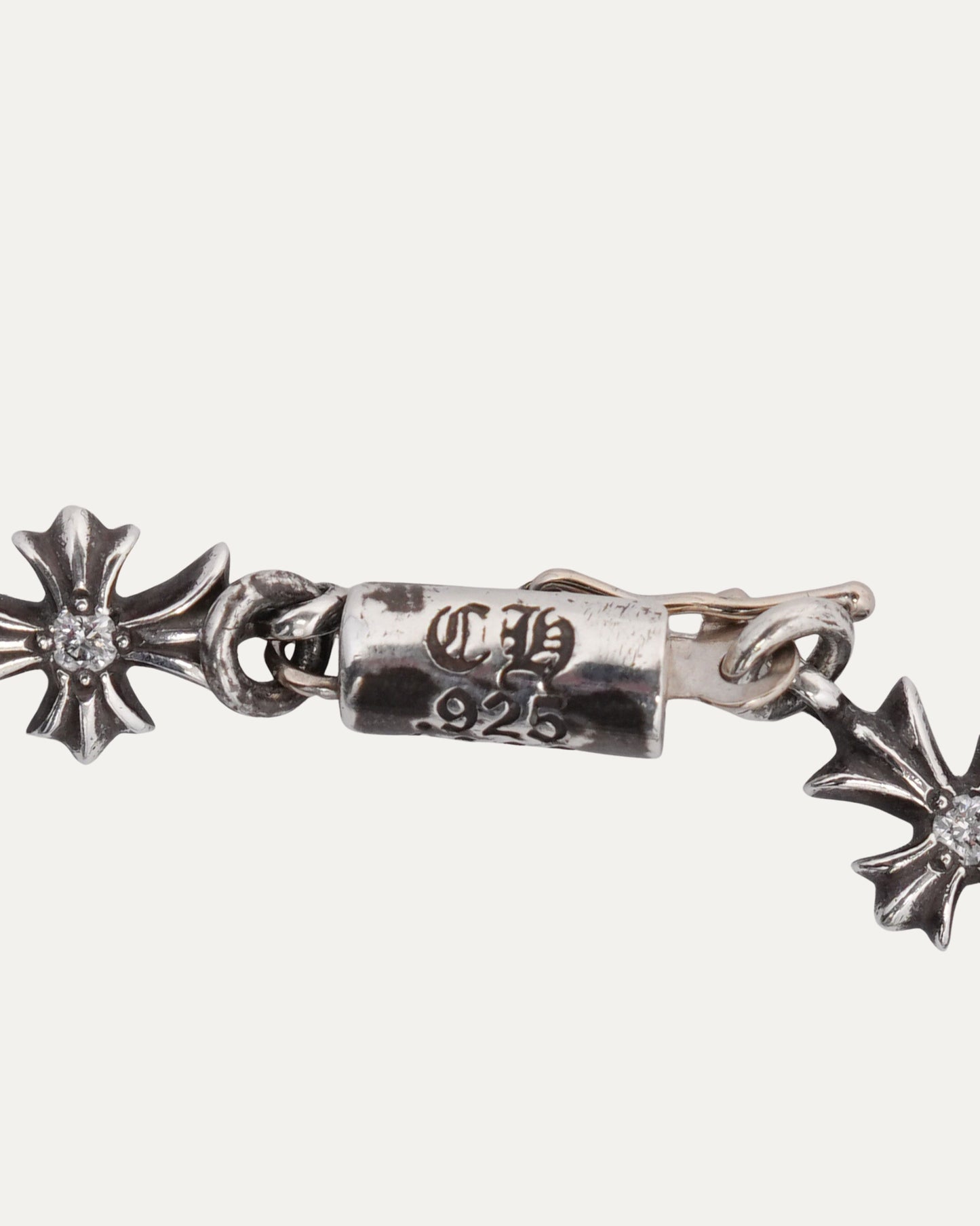 Diamond Tiny E Bracelet