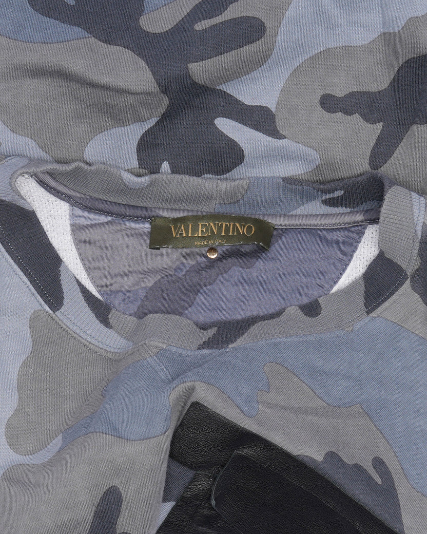 Contrast Leather Pocket Camouflage Sweatshirt