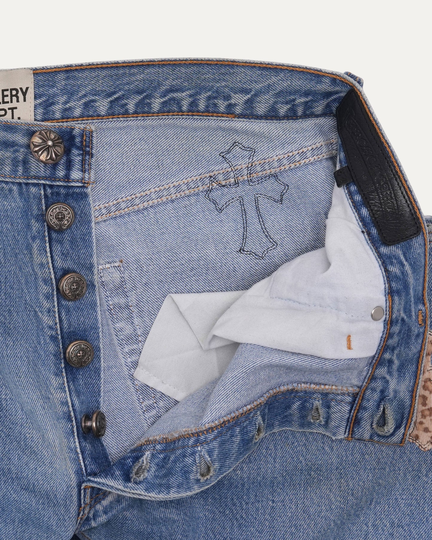 Levi's 501 Gallery Dept. Flared Cross Patch Jeans