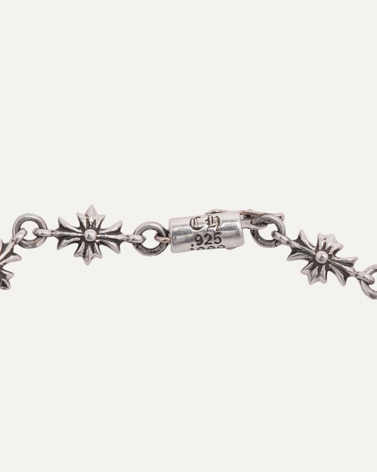 Tiny E Bracelet