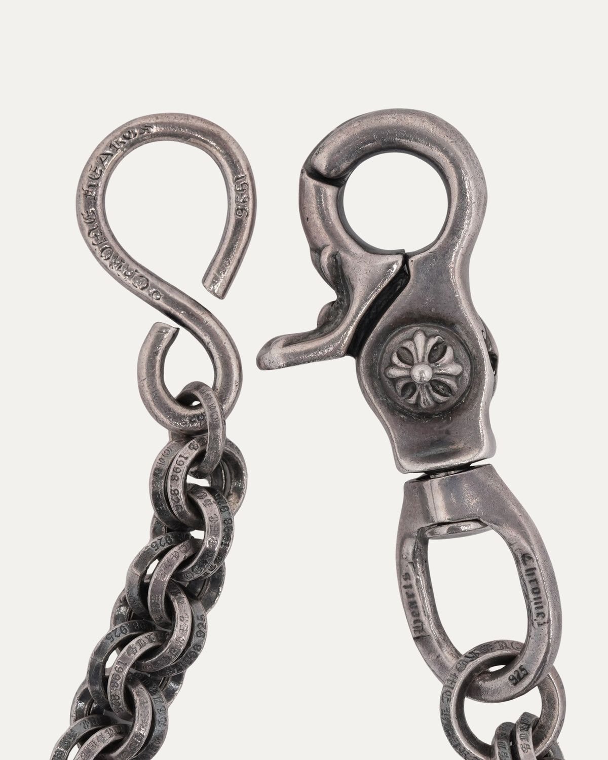 B Ring Wallet Chain