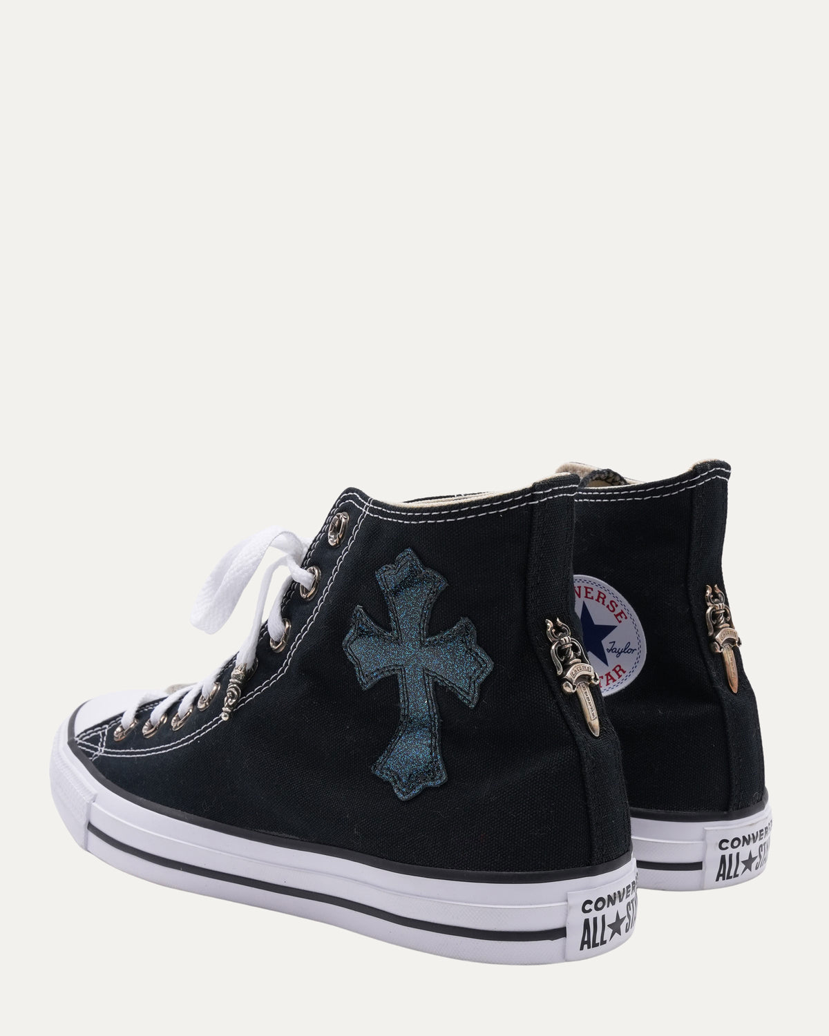 Cross Patch Converse Chuck Taylor Sneakers