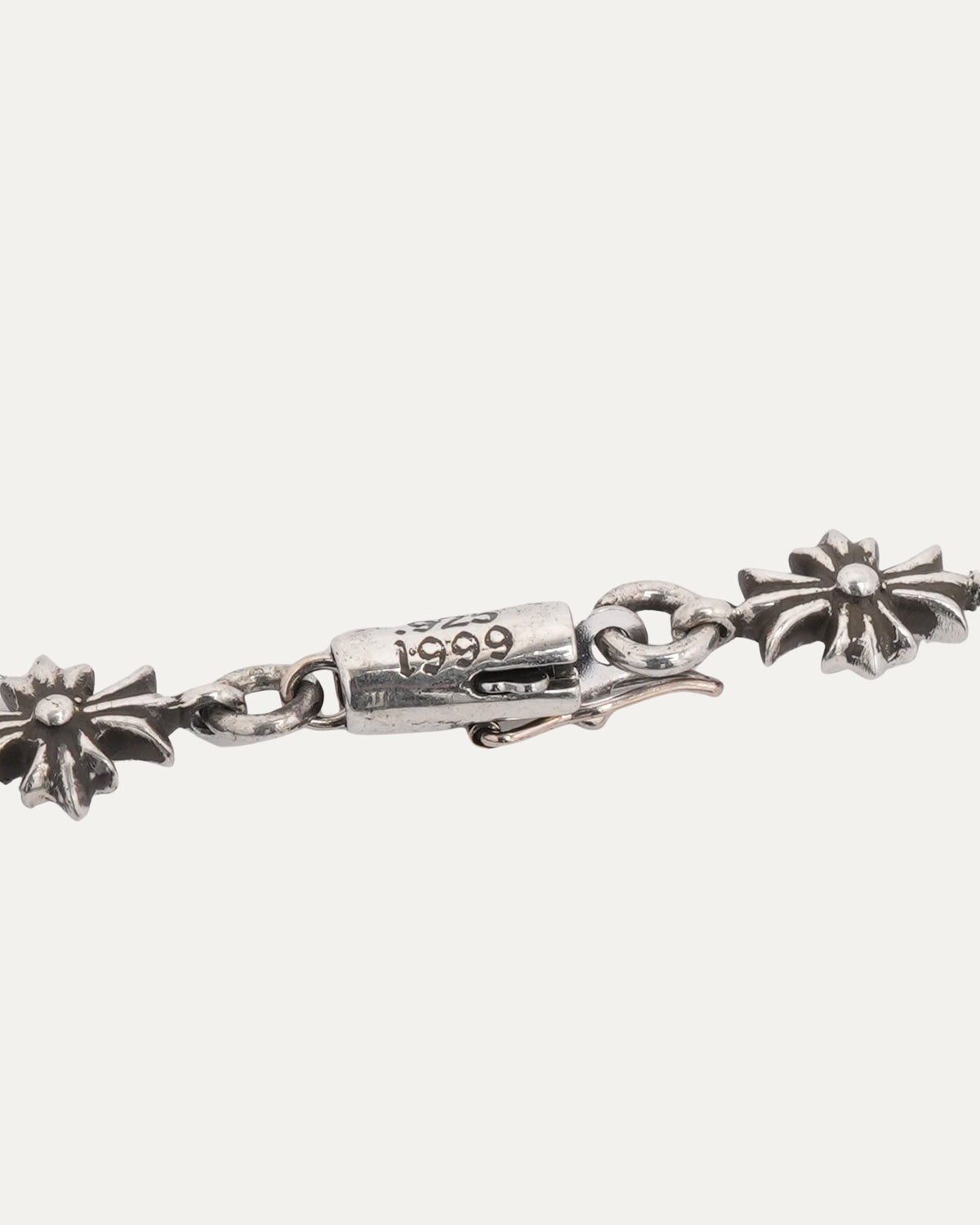 Tiny E Necklace