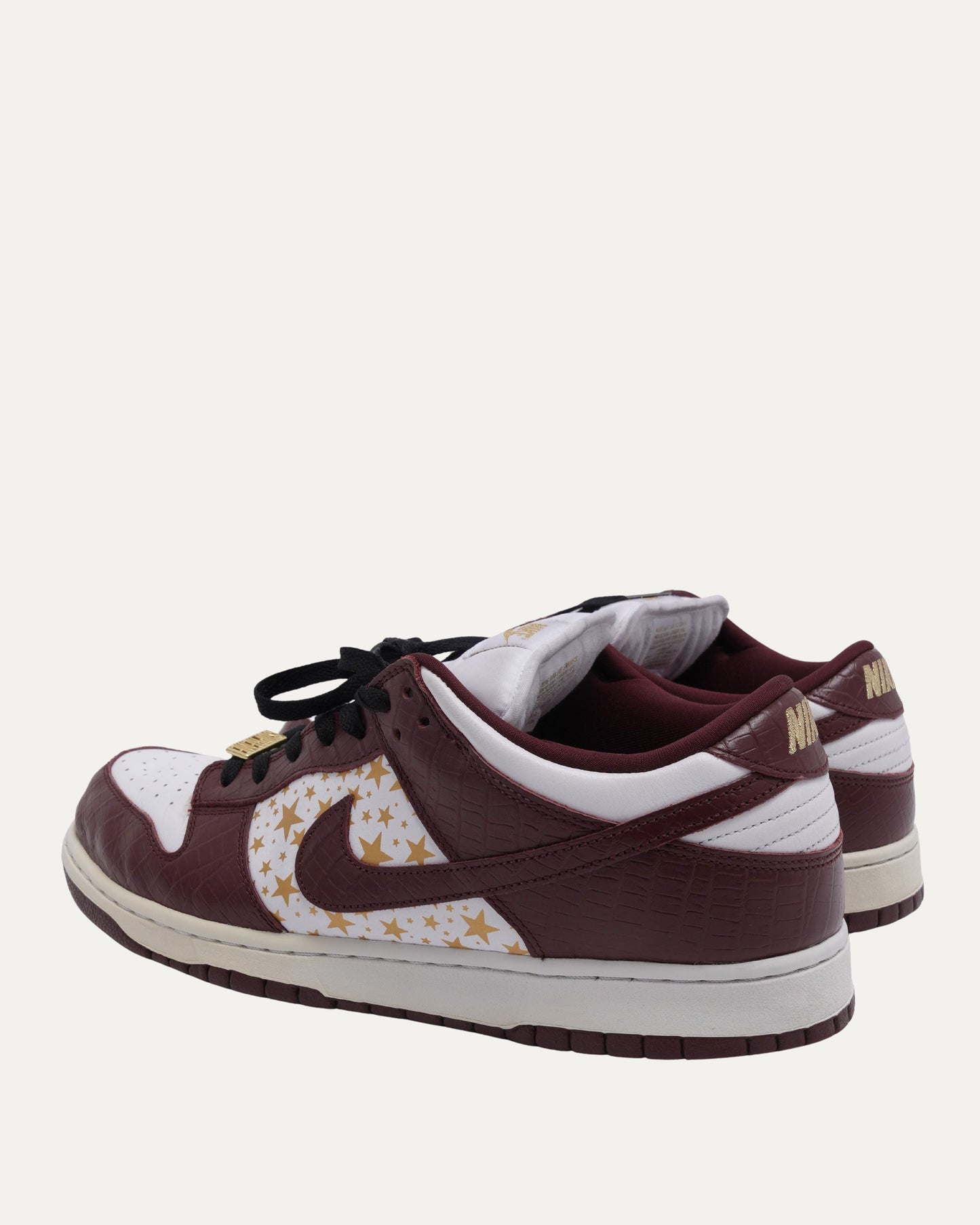 SB Dunk Low Supreme Stars