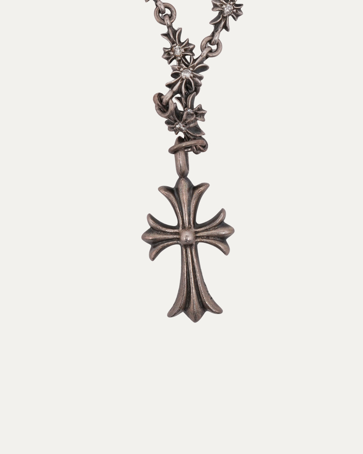 Diamond Tiny Fat Pendant on Tiny E Chain Choker Necklace