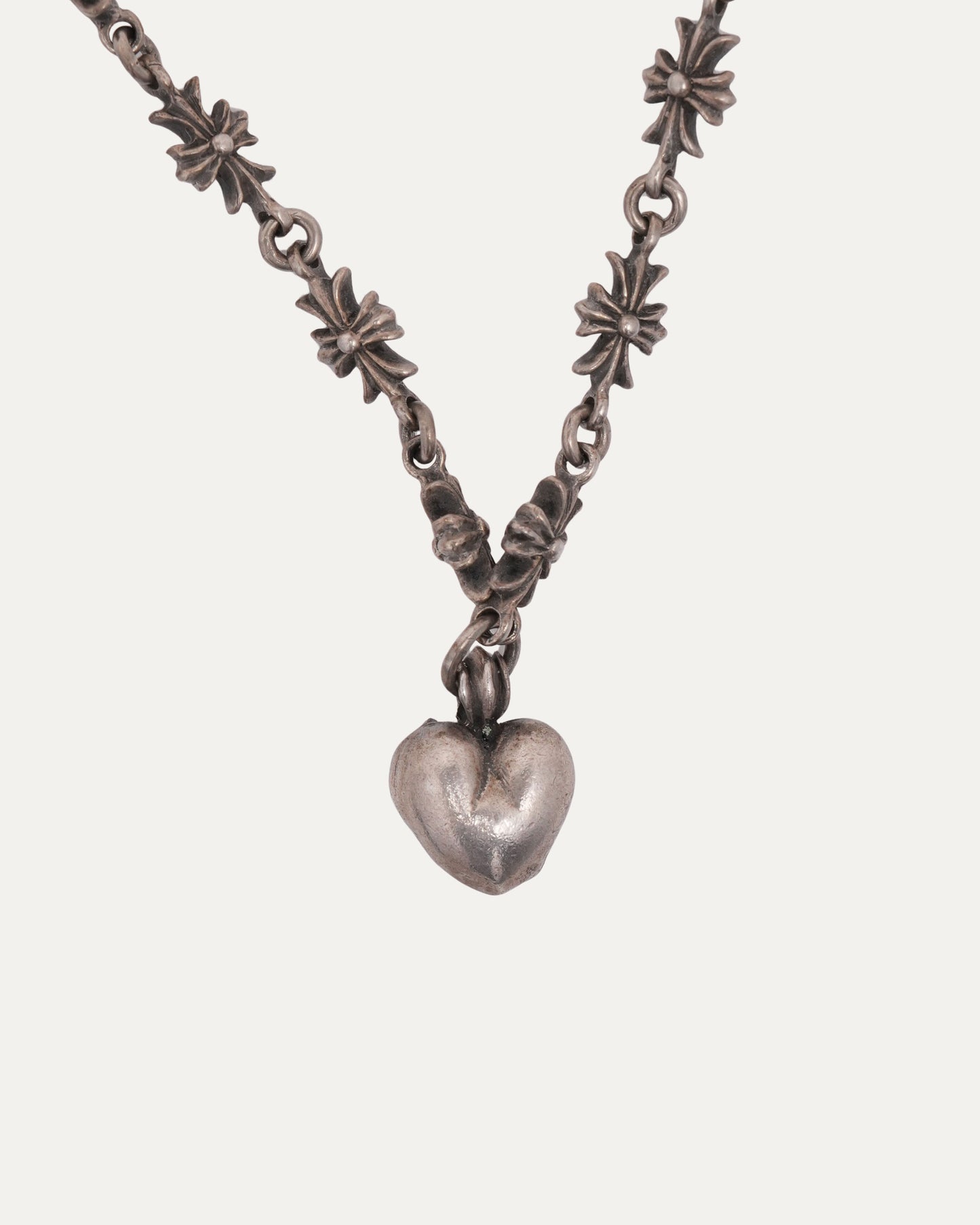 Tiny E Heart Pendant Necklace
