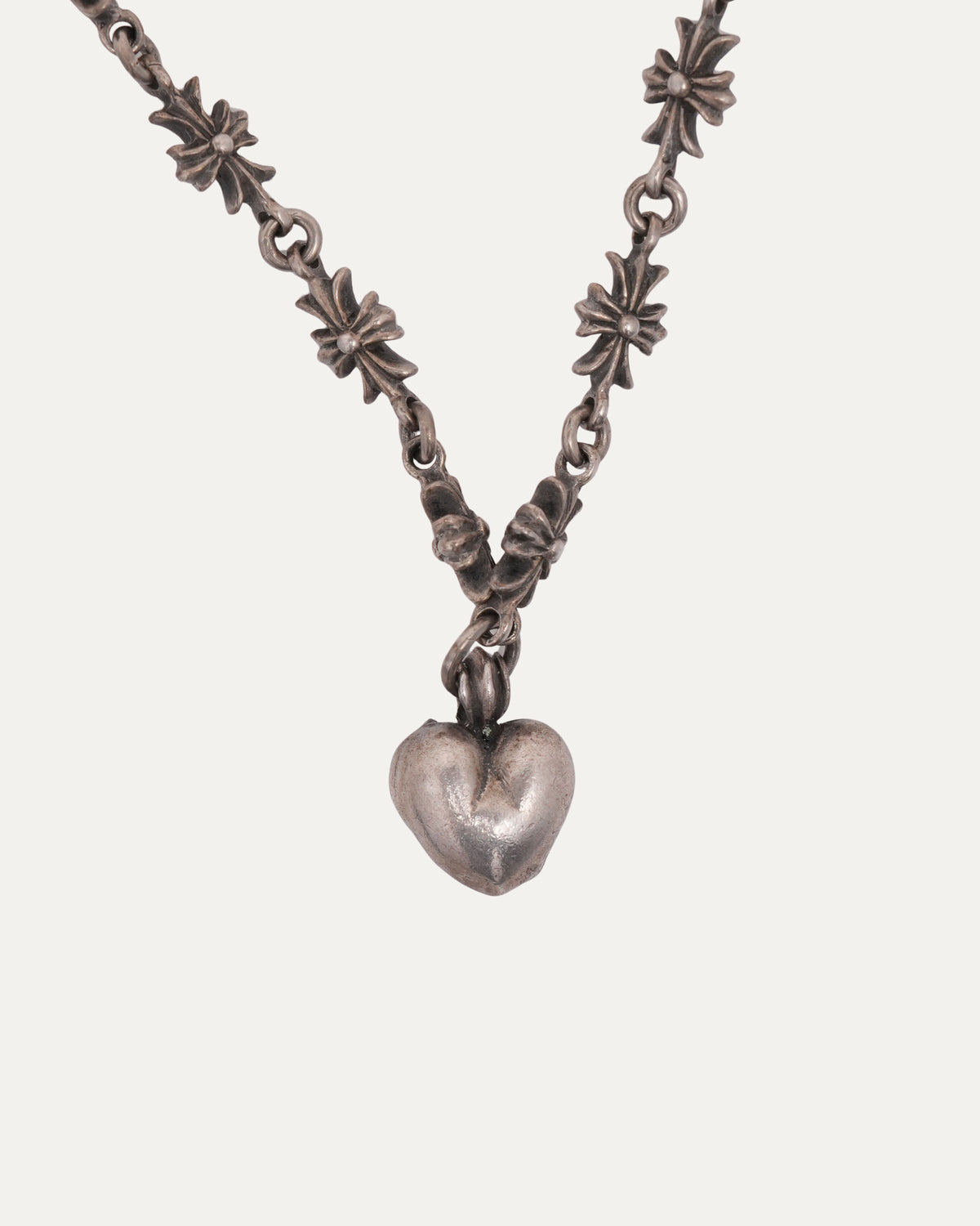 Tiny E Heart Pendant Necklace