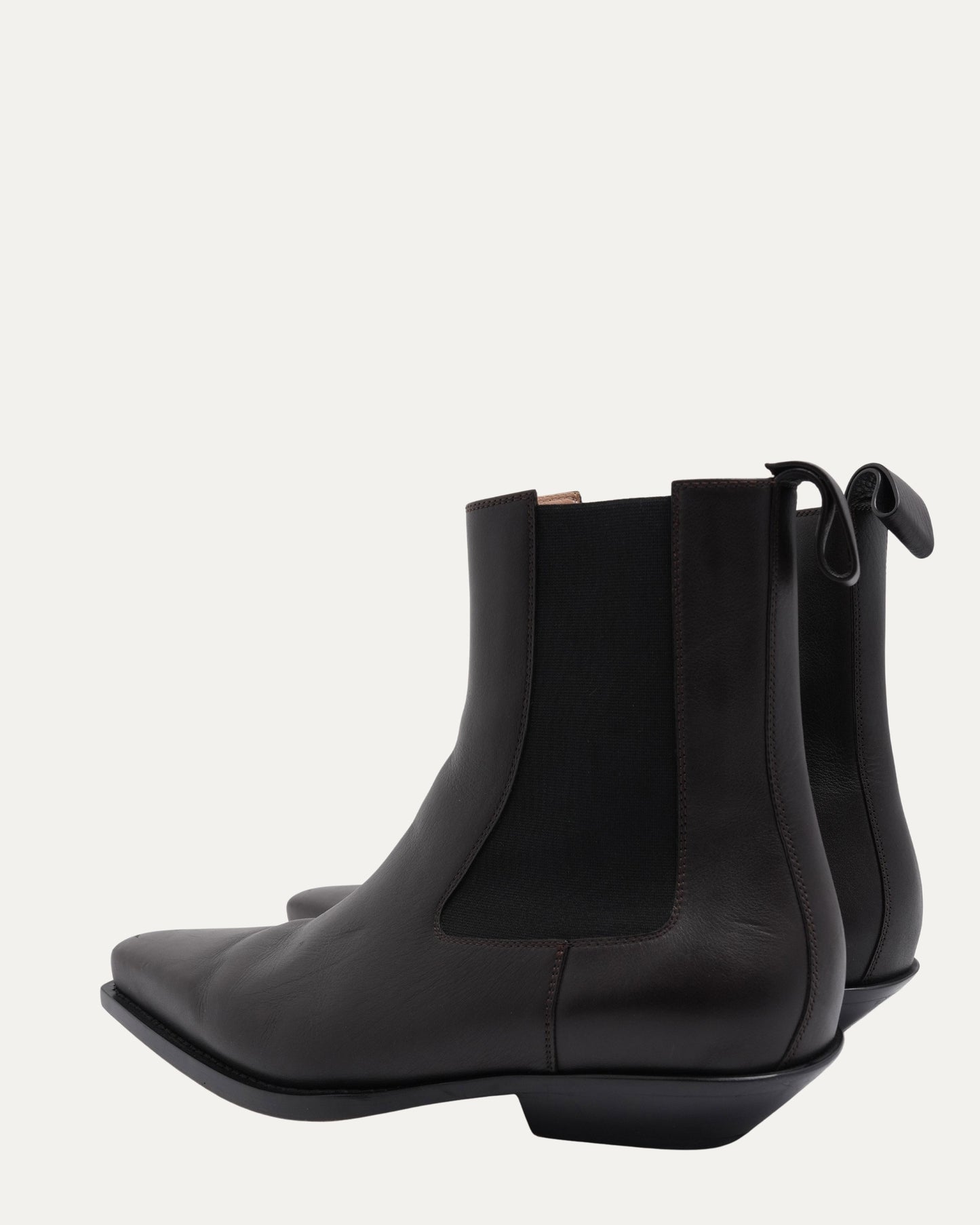 The Lean Chelsea Boots