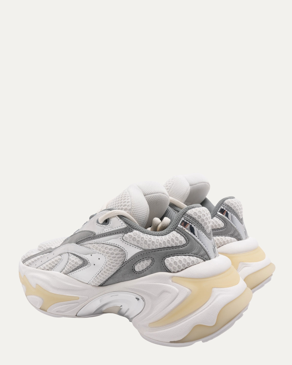 Zero Sneakers