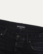 Distressed Straight Leg Jeans