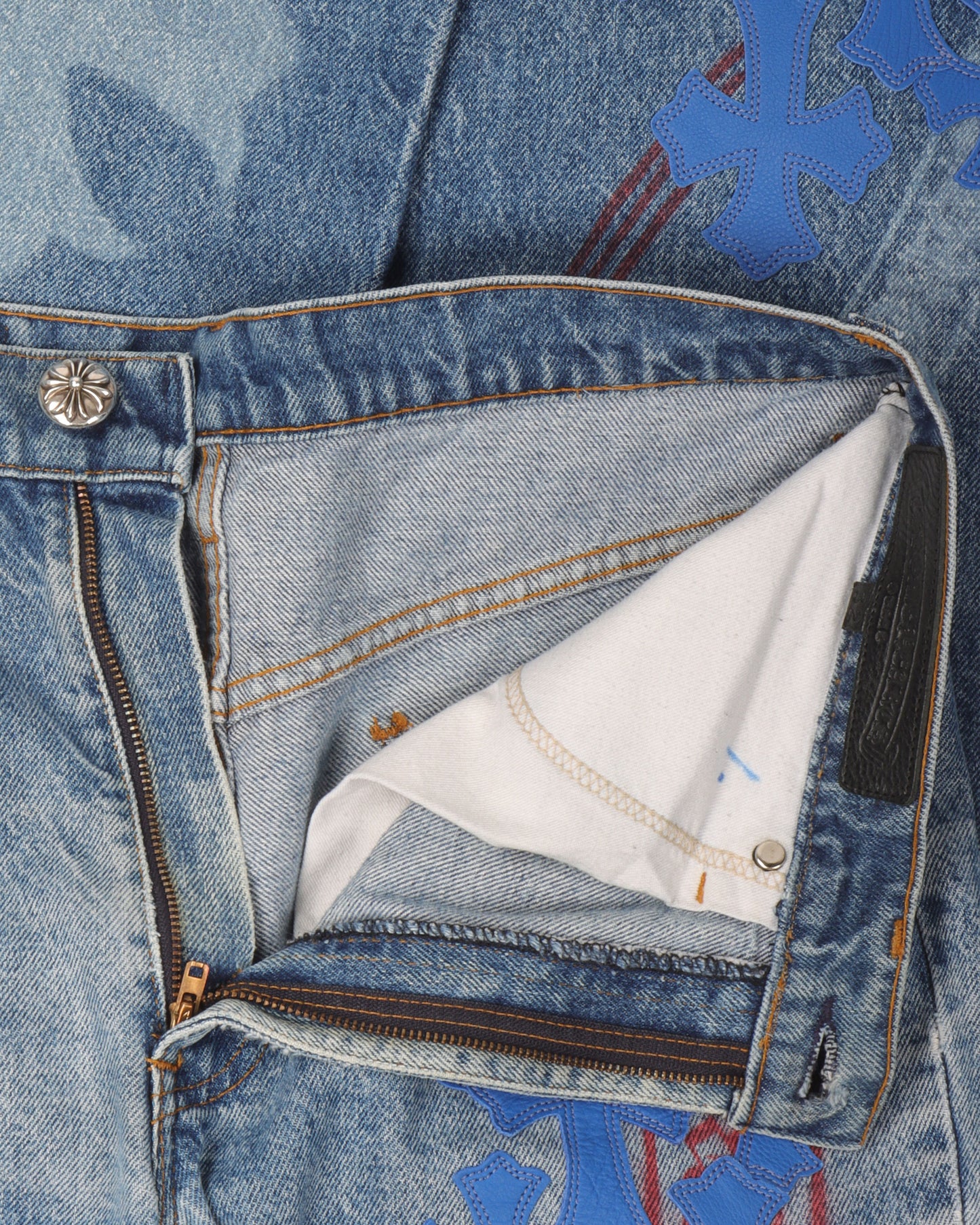 Levi's Stencil Cross Patch Jeans