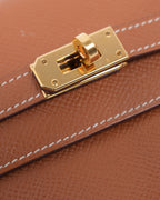 Epsom Kelly Longue Wallet
