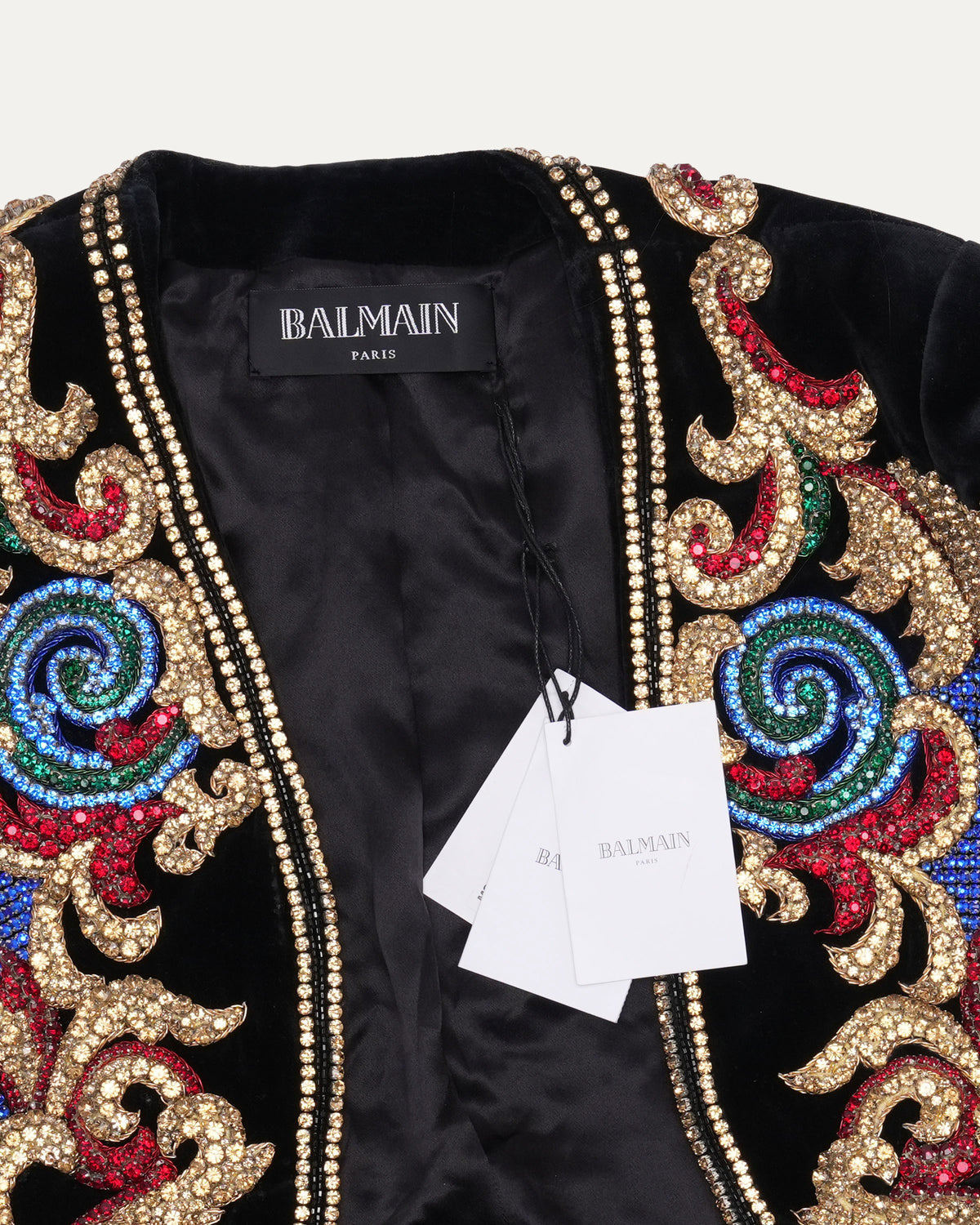 Pre-Fall 2016 Rhinestone Embellished Baroque Pattern Jacket