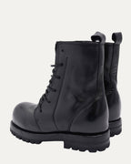 Moan Boot