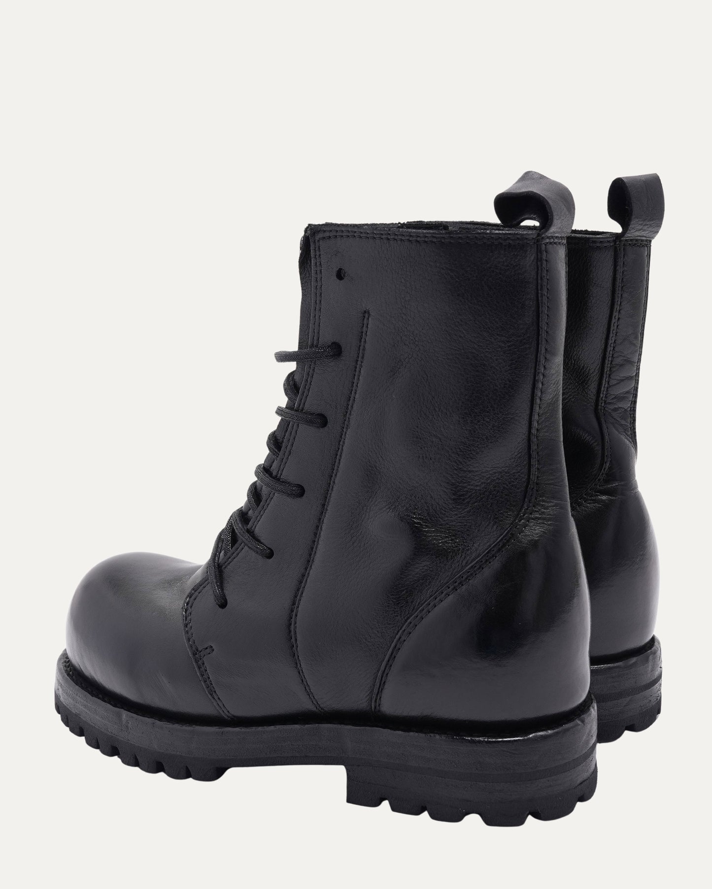 Moan Boot