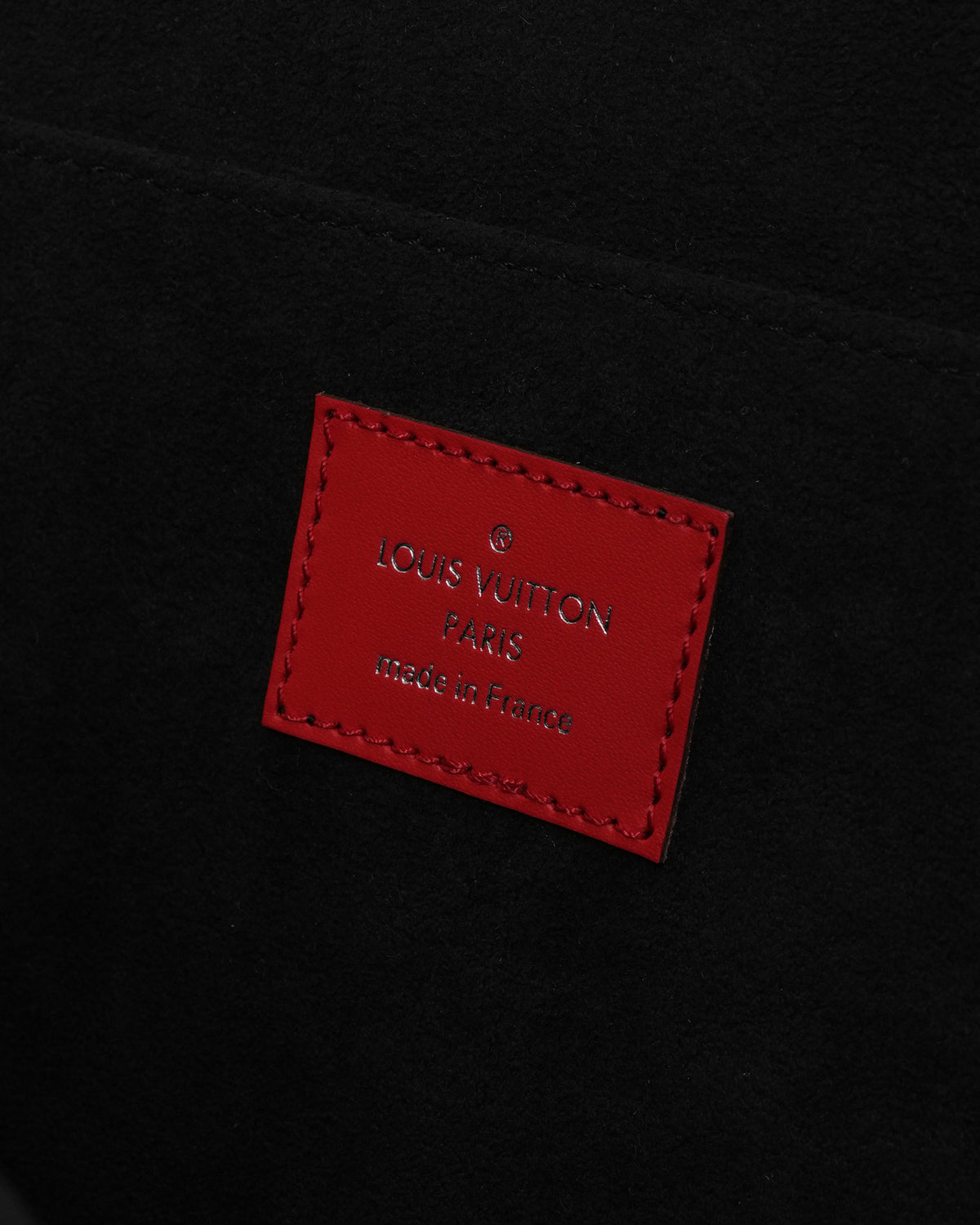 Epi Pochette Jour GM