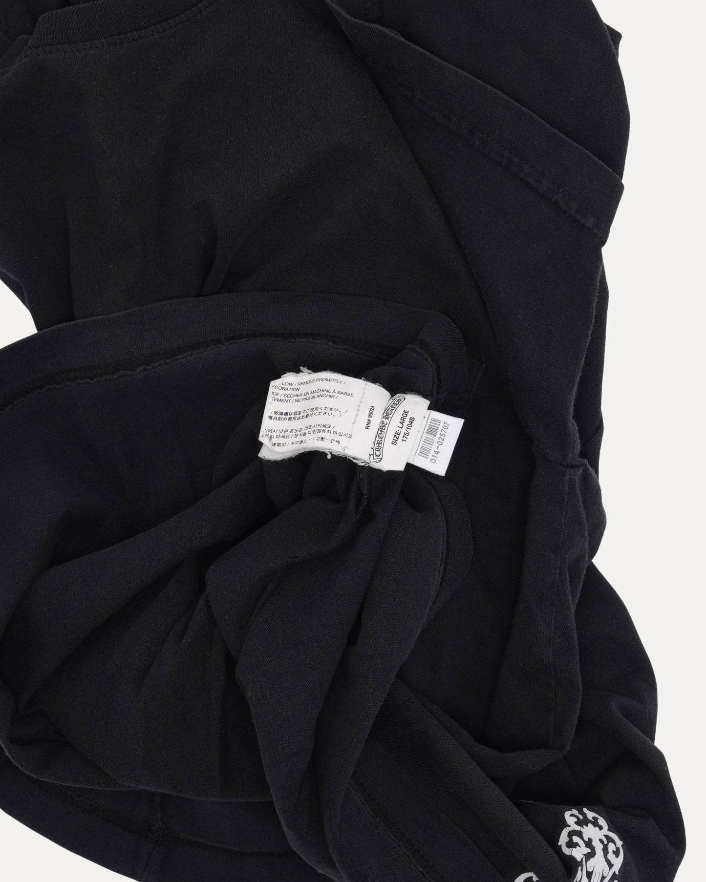 Spinal Dagger Pocket T-Shirt