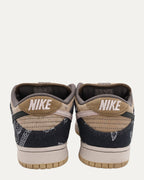 SB Dunk Low Travis Scott